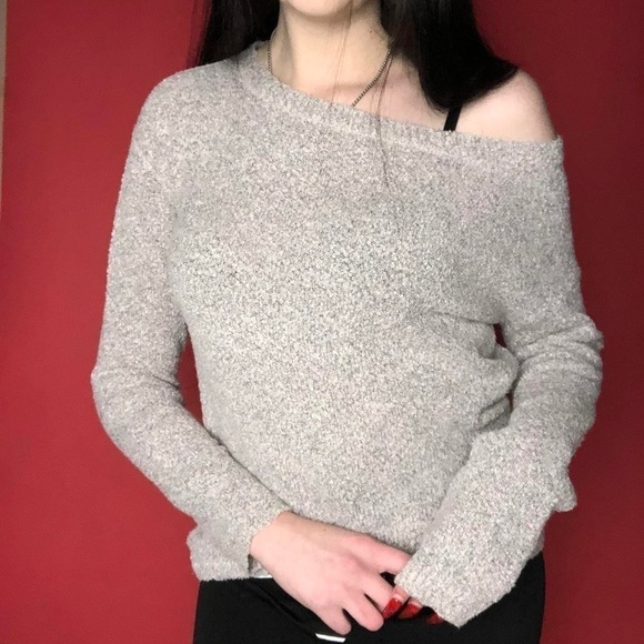 Cozy little beige grey sweater  ๐ค๐คโโโโโโโโโโโโโโโโโโโโ - Picture 4 of 4